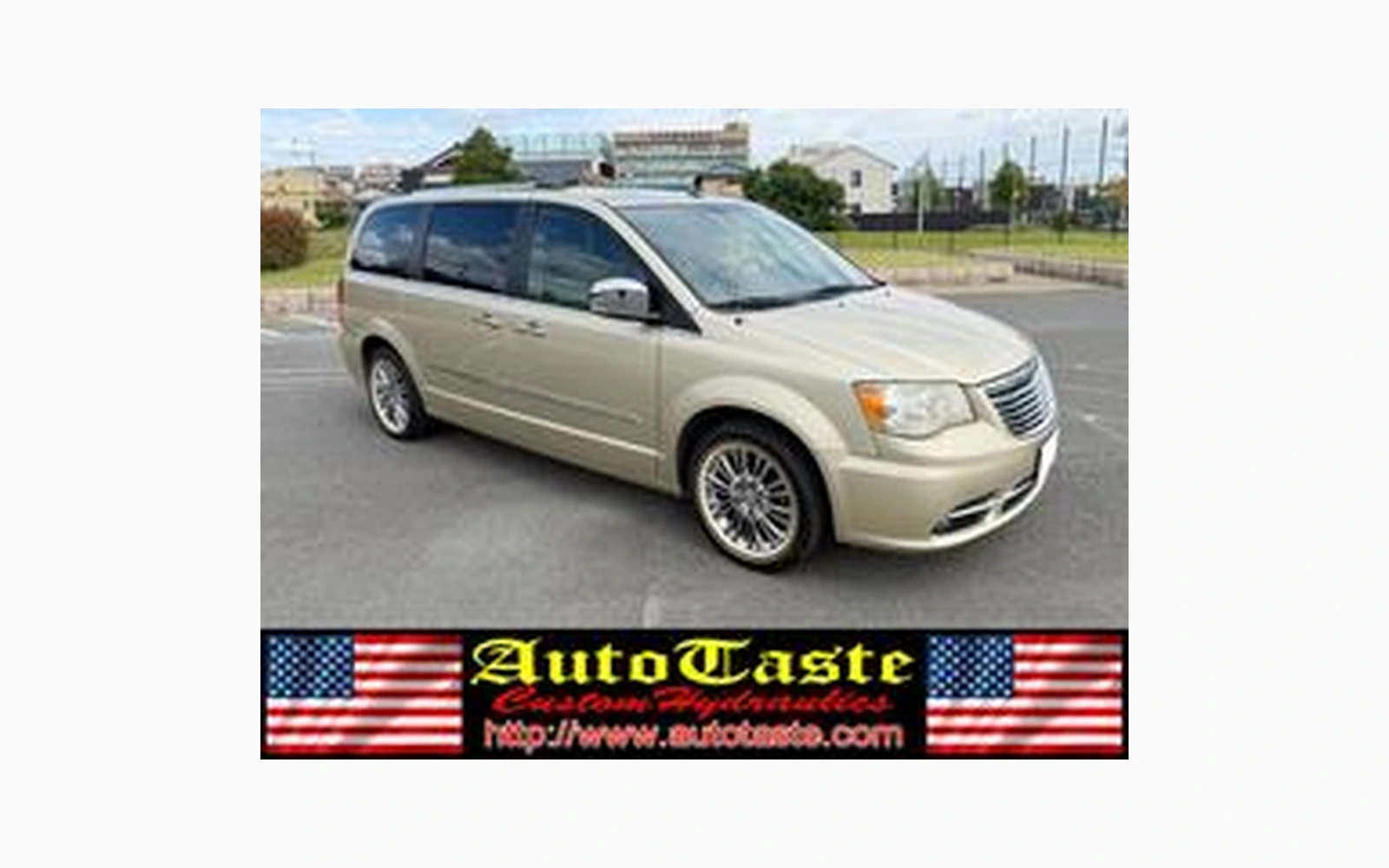 Chrysler CHRYSLER TOWN AND COUNTRY