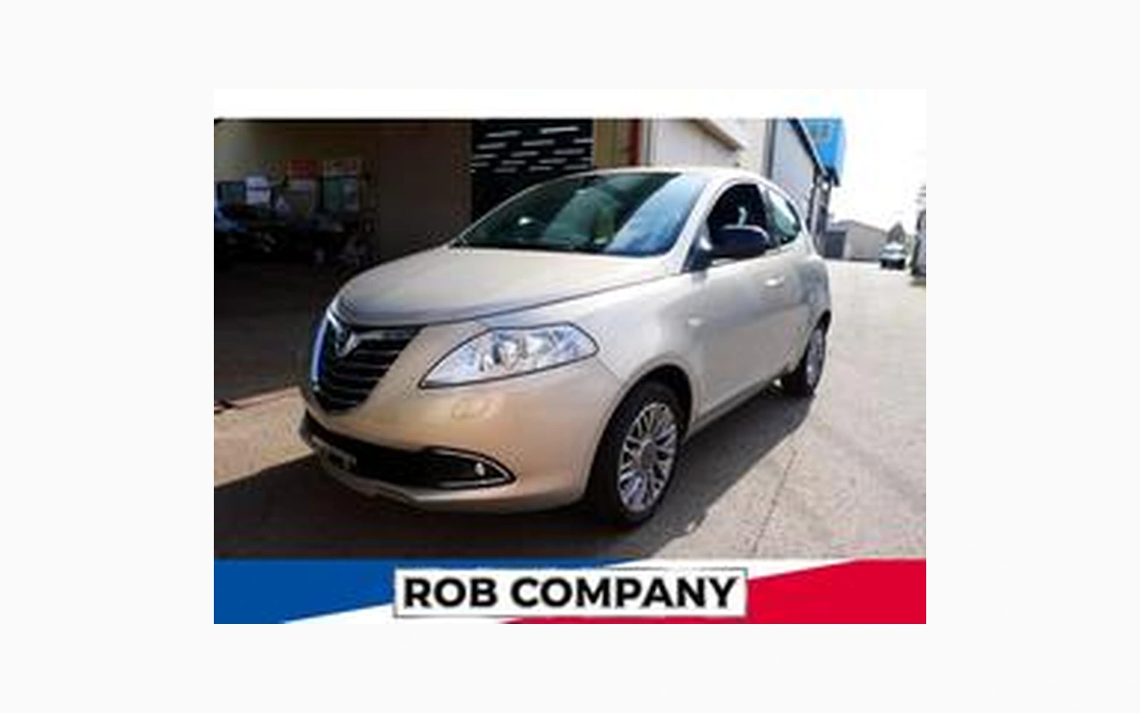 Lancia YPSILON
